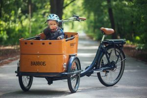 Cykel med låda i Eskilstuna